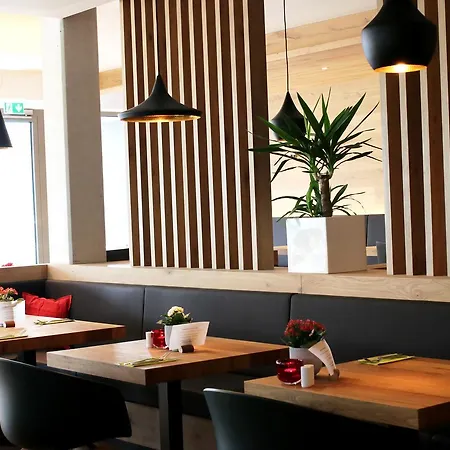 Buchners & Restaurant Отель